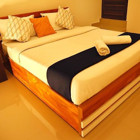 Loyal Residency Bed & Breakfast Sultan Bathery Ngoại thất bức ảnh