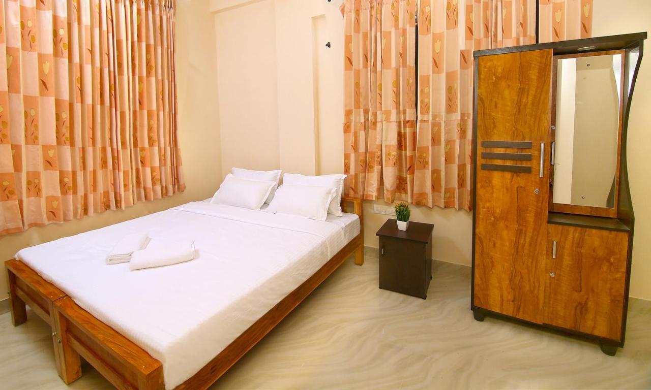 Loyal Residency Bed & Breakfast Sultan Bathery Ngoại thất bức ảnh